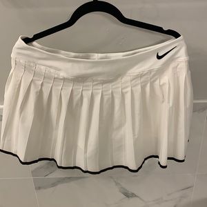 Nike tennis skirt
